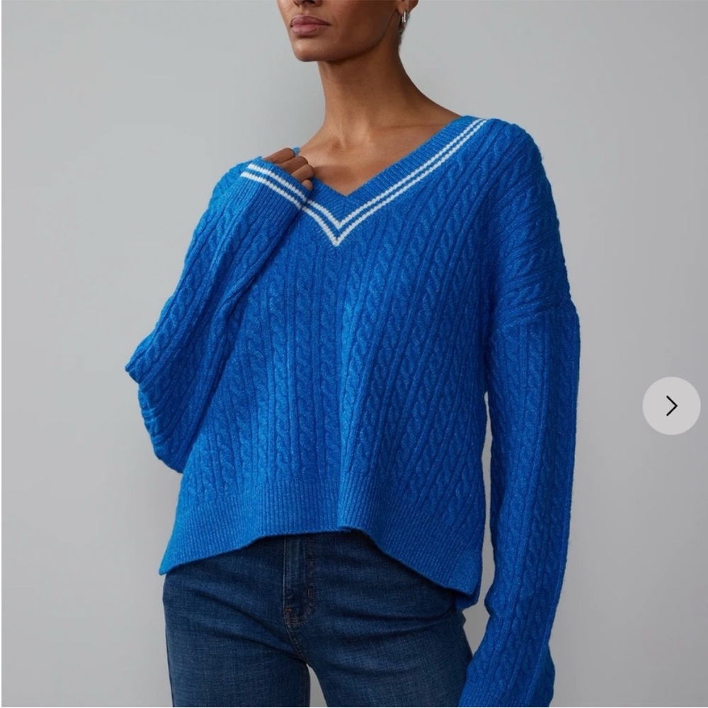 New York & Company Blue V-Neck Sweater with Textured Knit